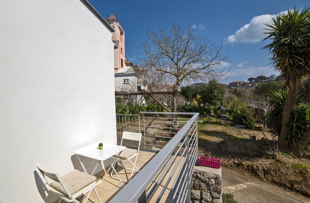 De Maria House Bed & Breakfast Sant'Agata sui due Golfi Exterior photo