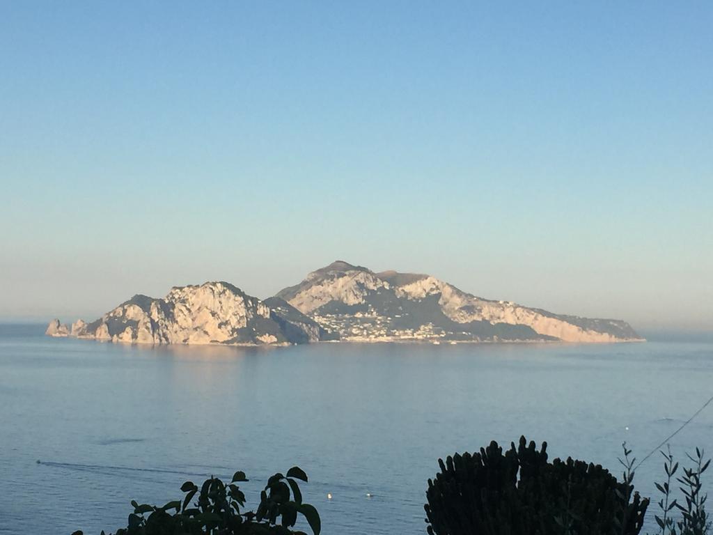 De Maria House Bed & Breakfast Sant'Agata sui due Golfi Exterior photo